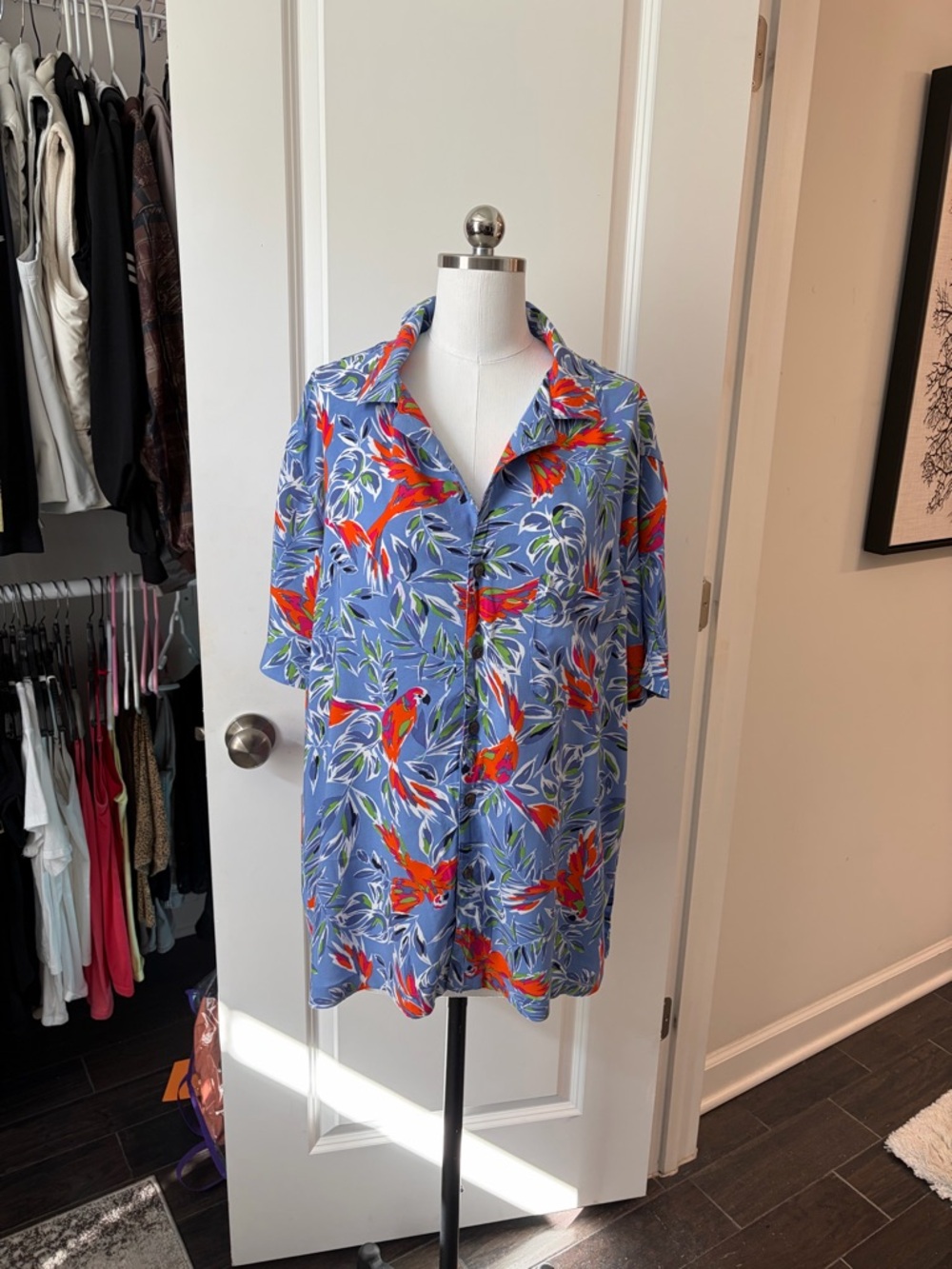 George Light Blue Tropical Parrot Short-Sleeve Button-Down Shirt